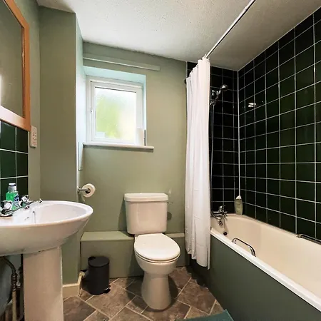 Rebecca Place At Whitechapel - 2 Double Beds, 1 Sofa Bed, Max 5 People Londra Esterno foto