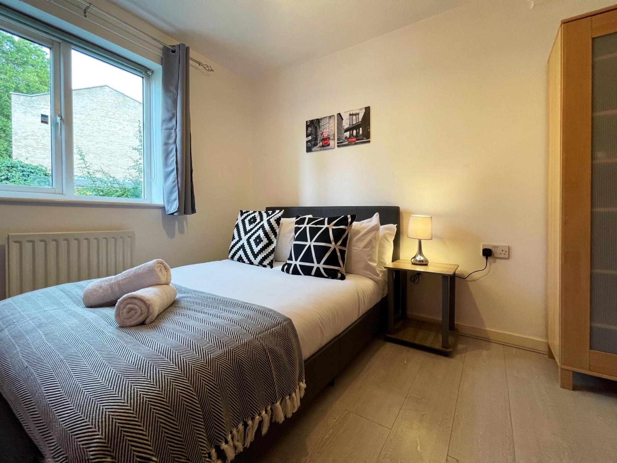 Appartamento Rebecca Place At Whitechapel - 2 Double Beds, 1 Sofa Bed, Max 5 People Londra